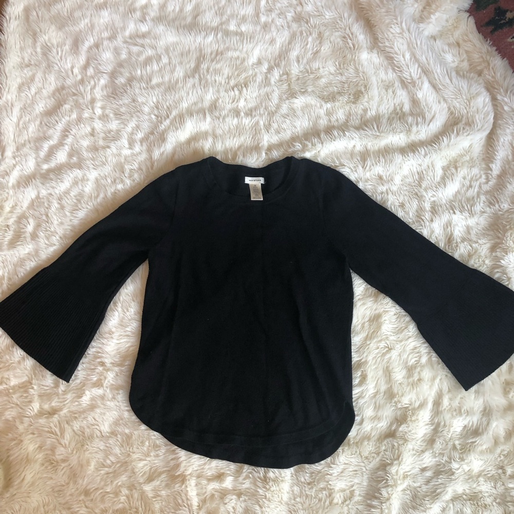 Black bell sleeve sweater Max Studio